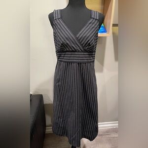 Ann Taylor Loft Flower Polka Dot Midi‎ Dress